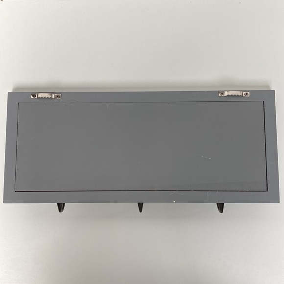 Wall Mounted Key Hooks - Picture 2 of 12